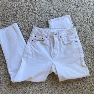 Top shop white jeans Waist 25, Length 28, super cute!!